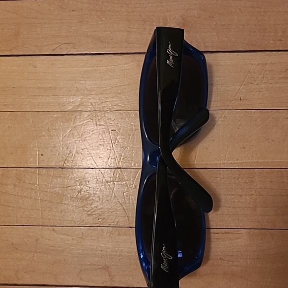 Authentic Maui Jim Sunglasses - Picture 6 of 6